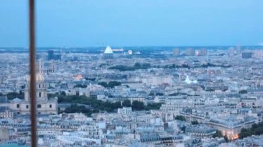 Paris şehri, eiffel Tower akşam havadan görünümü