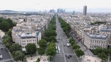 Avenue de la Grande Arme, Zafer Takı 'nın manzarası