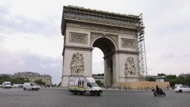 Zafer Takı, Paris, Fransa