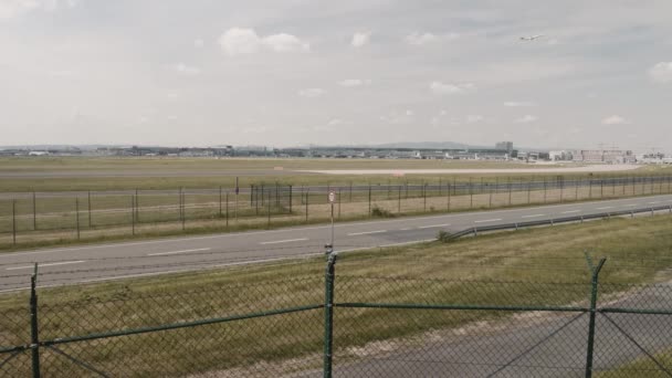 Aeroporto Frankfurt Aeródromo Alemanha — Vídeo de Stock