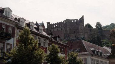 Heidelberg Castle harabe, düşük açılı, yaz 2018