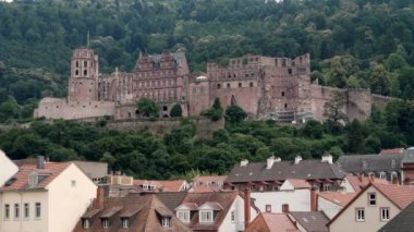 Heidelberg Castle harabe, düşük açılı, yaz 2018