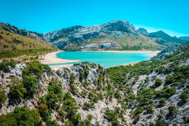 Gorg Blau, sanatsal göl, su kaynağı mallorka.