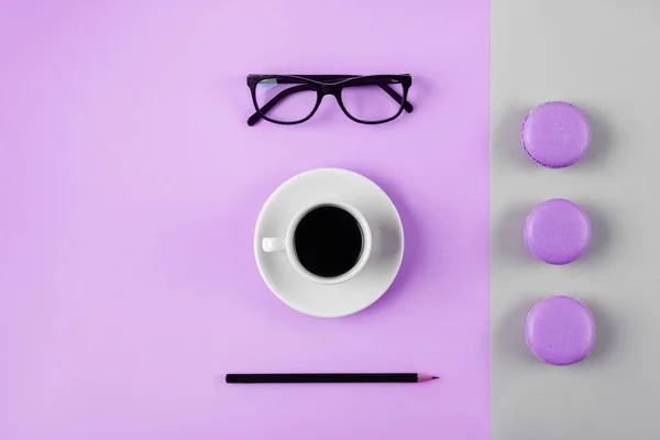 Coffee Macaron Clean Notebook Eyeglasses Flower Violet Table Female Working — Stock Photo, Image