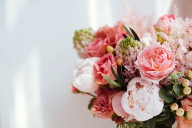 Güzel çiçek çiçekler: peonies, gül, Düğünçiçeği, lale, karanfil, eustoma lisianthks ortanca ihale pembe renkli