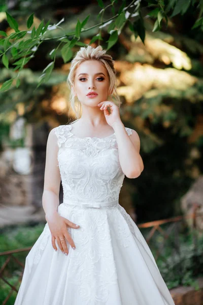 Fashion Portrait Beautiful Blonde Bride — Stock Photo, Image