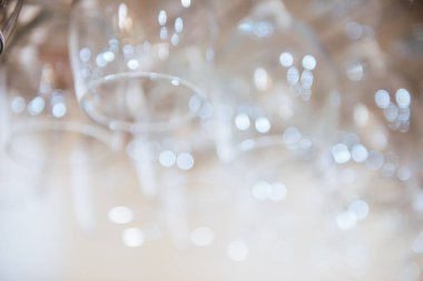 Şık açık renkli. Bokeh ile bulanık gözlük