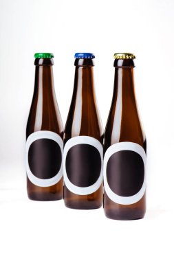 Bira şişe Mock-Up-üç şişe.