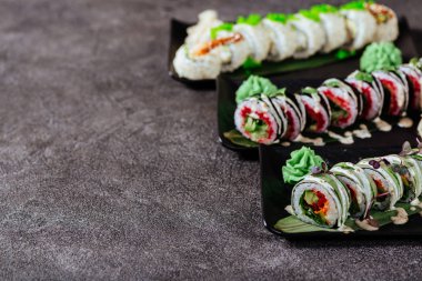 Suşi çeşitli