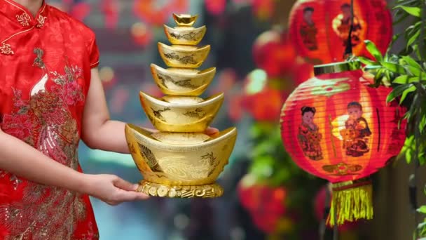Frau Mit Chinesischen Neujahrsbarren Qian Chinatown — Stockvideo