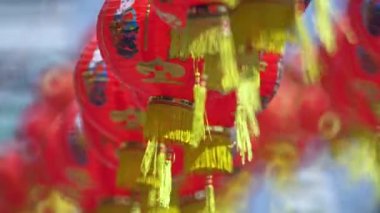 Çin yeni yılı fenerler metin nimet mahallesinde demek zenginlik var ve mutlu