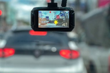 sokakta bir kaza araba video kaydedici kayıtları