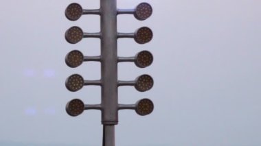 Drag racing sokak ağaç ışık. Sahne lamba sinyal çeyrek mil pistinde.