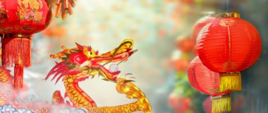 Çin yeni yılı fenerler Çin mahallesinde. Fener anlamı iyi şanslar karakteri Fu.