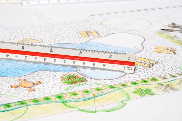 Architecte paysagiste plan de piscine arrière-cour avec échelle métrique — Photo