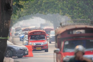 Kirli gökyüzü Chiang Ma üzerinde