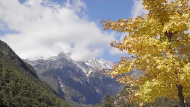 Μπλε Φεγγάρι Κοιλάδα Στο Νεφρίτης Δράκο Χιόνι Mountain National Park — Αρχείο Βίντεο