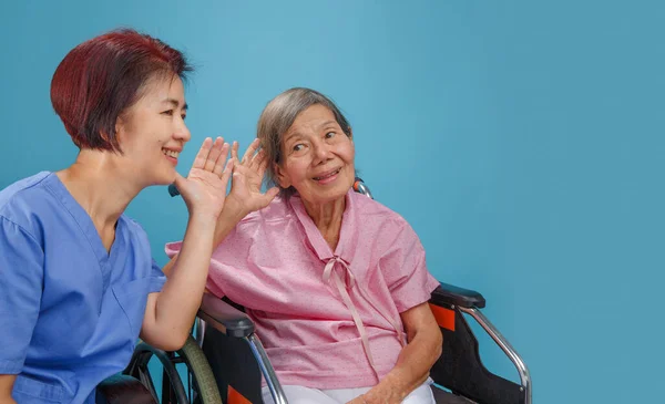 Asiático Seniors Mujer Pérdida Audición Duro Audición — Foto de Stock