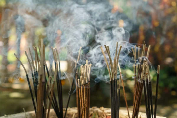 Burning Aromatic Incense Sticks Incense Praying Hindu Buddha — Stock Photo, Image