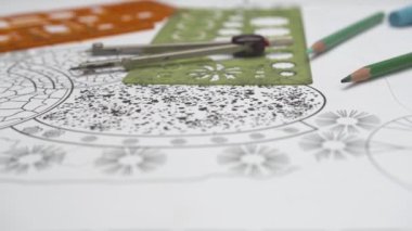 Peyzaj mimarı bahçe planında taş veranda tasarımı