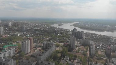 şehrin yukarısındaki yayılma / Ufa Başkurdistan Rusya, Mayıs 2018, ile DJI indeks işlem Mavic hava