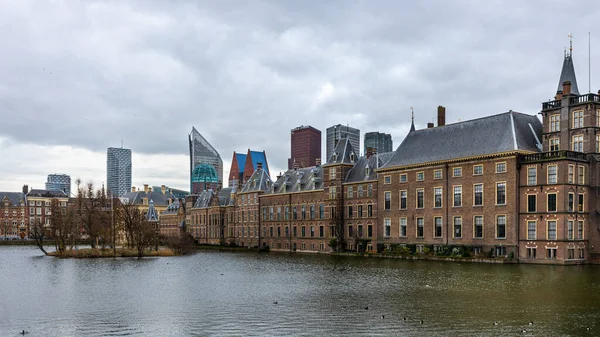 Binnenhof Parlamento holandés en La Haya en invierno —  Fotos de Stock