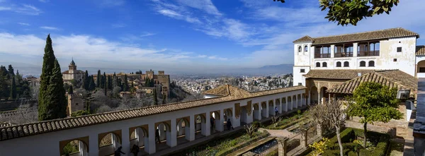 Palác Generalife Palacio del Generalife v La Alhambra, Granada, Španělsko — Stock fotografie