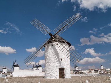 Campo de Criptana 'daki yel değirmenleri