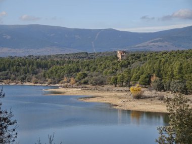 Puentes Viejas reservoir in Buitrago de Lozoya