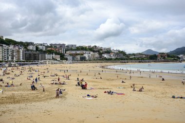 San Sebastian Pais Bask İspanya La Concha kumsalda