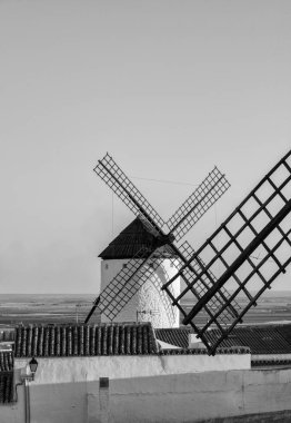 Castilla-La Mancha içinde eski yel değirmeni