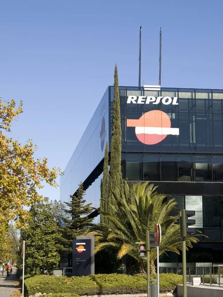 Ayrıntı Madrid'de bina Repsol karargahı