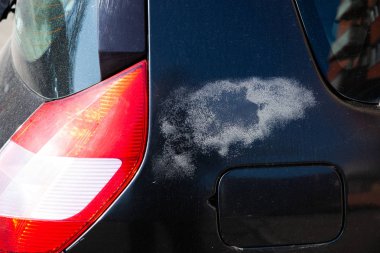 Arabada arızalı vernik kapat