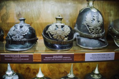 25-Haziran-2017 Wroclaw, Polonya Prusya Prusya hattı Alayı Pikelhaube silah müzesi üzerinde yakın