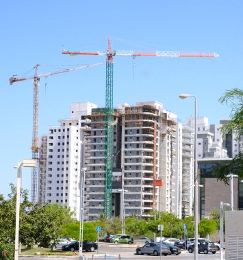 Holon şehrin yeni bir alanda evleri konut inşaatı.