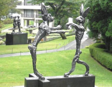 Hakone, Japonya - 27 Eylül, 2015: Hakone Açık Hava Müzesi/Hakone Choukoku Chokoku hiçbir Mori Bijutsukan Mori istasyonu yok. Picasso, Henry Moore, Churyo Sato vb tarafından yapılan sanat eserleri koleksiyonu vardır.