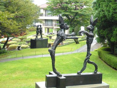 Hakone, Japonya - 27 Eylül, 2015: Hakone Açık Hava Müzesi/Hakone Choukoku Chokoku hiçbir Mori Bijutsukan Mori istasyonu yok. Picasso, Henry Moore, Churyo Sato vb tarafından yapılan sanat eserleri koleksiyonu vardır