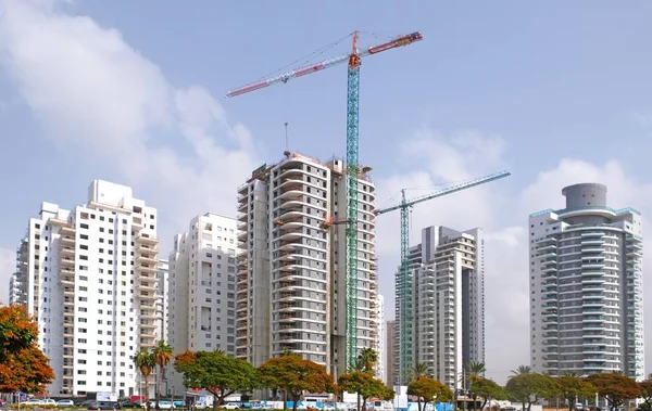 Holon İsrail şehrin yeni bir alanda Evleri Konut İnşaatı.