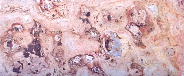 Mármol marroquí, conocido por contener un gran número de animales fósiles y moluscos prehistóricos petrificados — Foto de Stock