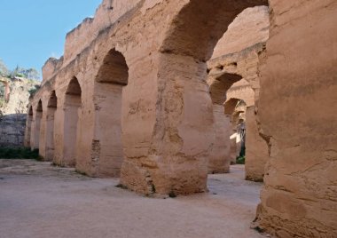 Meknes, Fas'ta Heri es-Souani eski tahıl ambarı ve istikrarlı iç.