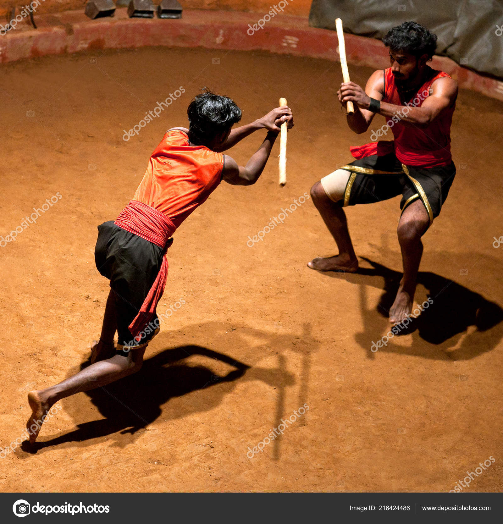 Kalarippayattu je starověká forma bojové umění Kerala Seznamka - stock editorial fotografii # 216421906 z Depositphotos kolekce milionů.