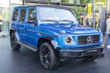 Mercedes-Benz G 500
