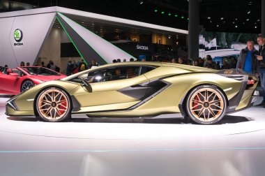 Lamborghini Sian Fkp 37