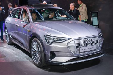 Audi E-Tron 55 dörtlüsü