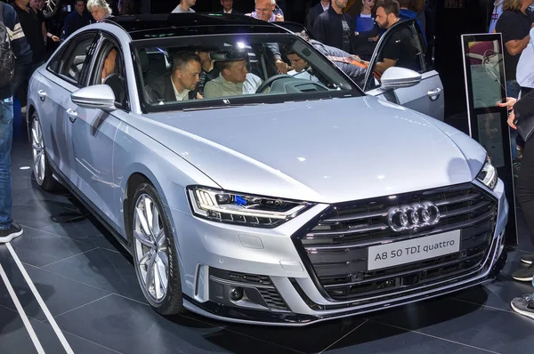 アウディA8 50 Tdi quattro — ストック写真