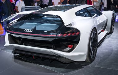 Audi Ai: Yarış Pb 18 E-Tron