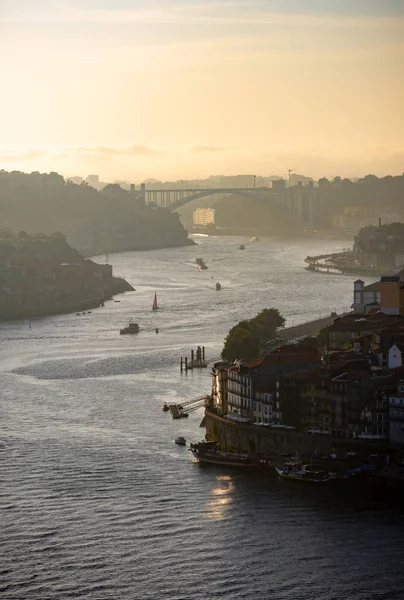 Una Veduta Nel Tardo Pomeriggio Del Fiume Douro Porto Con — Foto Stock