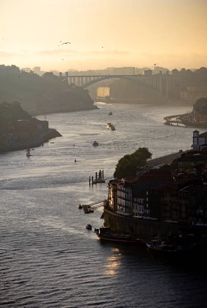 Una Veduta Nel Tardo Pomeriggio Del Fiume Douro Porto — Foto Stock