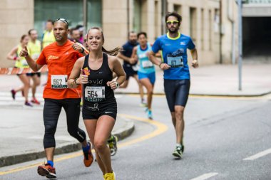 Pontevedra, İspanya: Ayrıntı yarım maraton şehir Pontevedra, 10 kms katılımcıların. Kentsel rota ve şehrin tarihi merkezine.