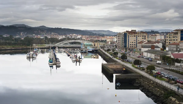 Pontevedra Espanha Janeiro 2016 Porto Barcos Esportivos Enseada Que Forma — Fotografia de Stock